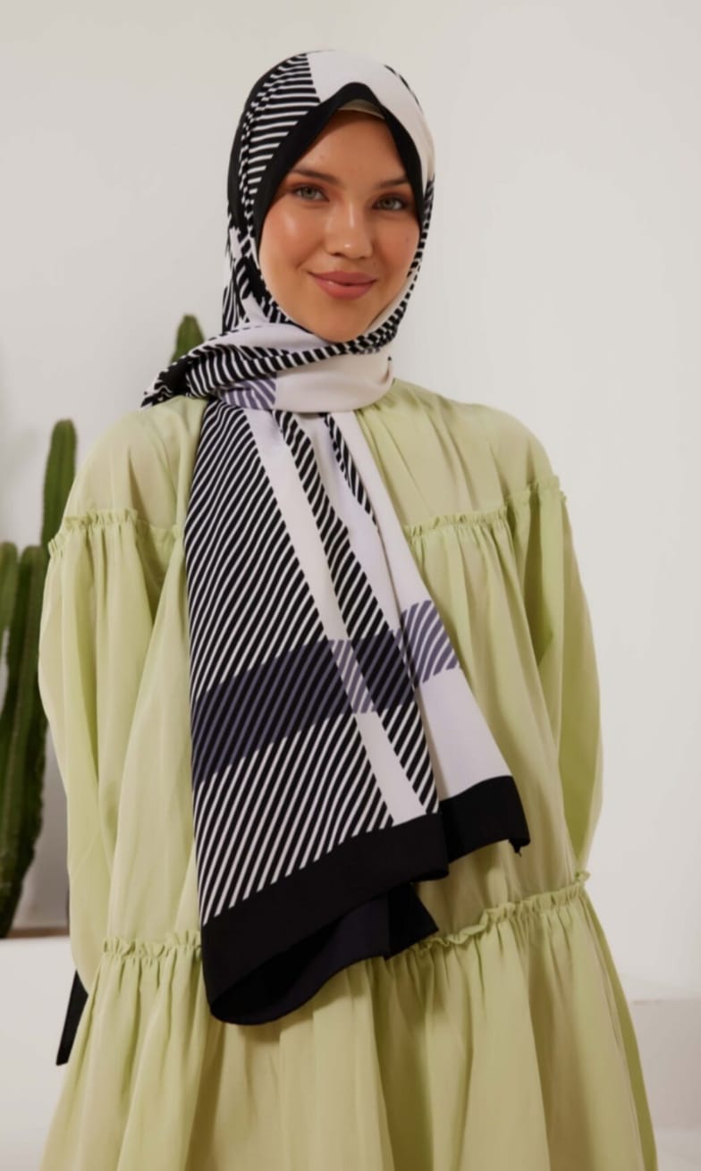 حجاب فاشن مول شال حرير المدينة مطبوع - Medina silk printed Shawl Hijab fashion mall 4