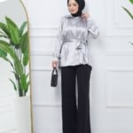 بلوز ساتان حجاب فاشن مول - Blouse saten Hijab fashion mall 2